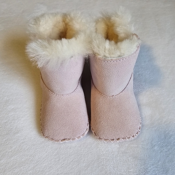 UGG Other - UGG Light Pink Baby Booties with Fur